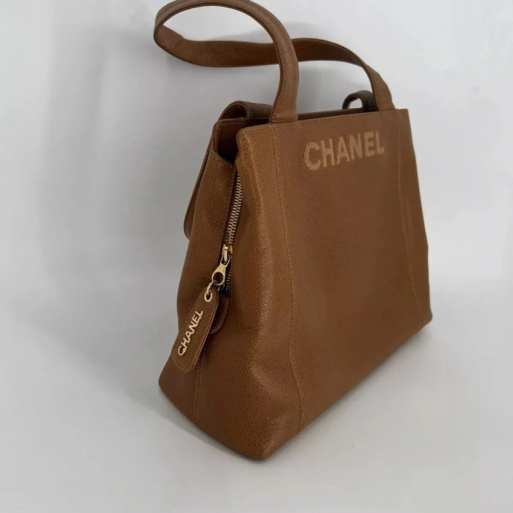 Vintage 90’s Chanel Caviar Leather Pebbled Logo Embossed Stitch Shoulder Bag Y2K